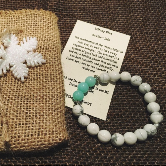 Blue Jade Natural Stone Beaded Bracelet with Burlap Bag & Meaning Card - Picture 3 of 3
